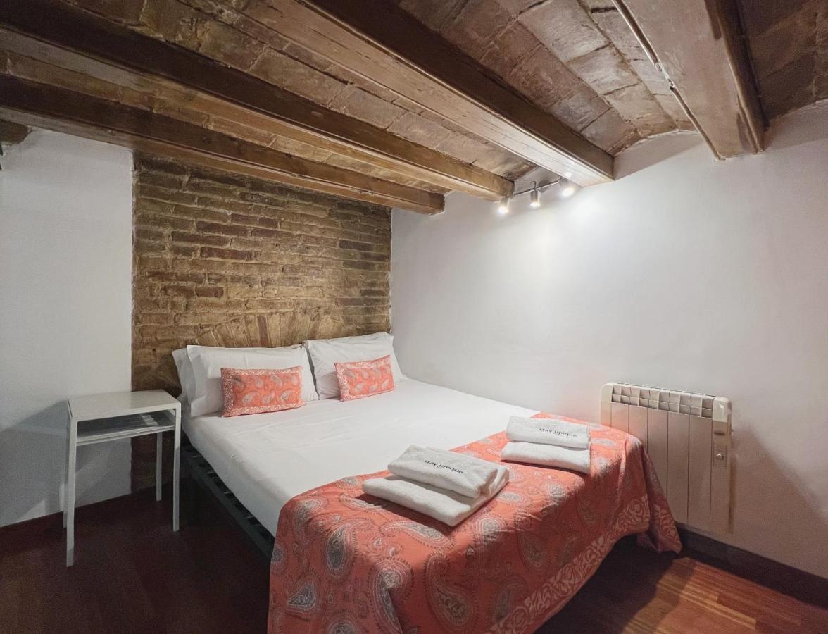 Stay U-Nique Apartments Placa Universitat Барселона Екстериор снимка