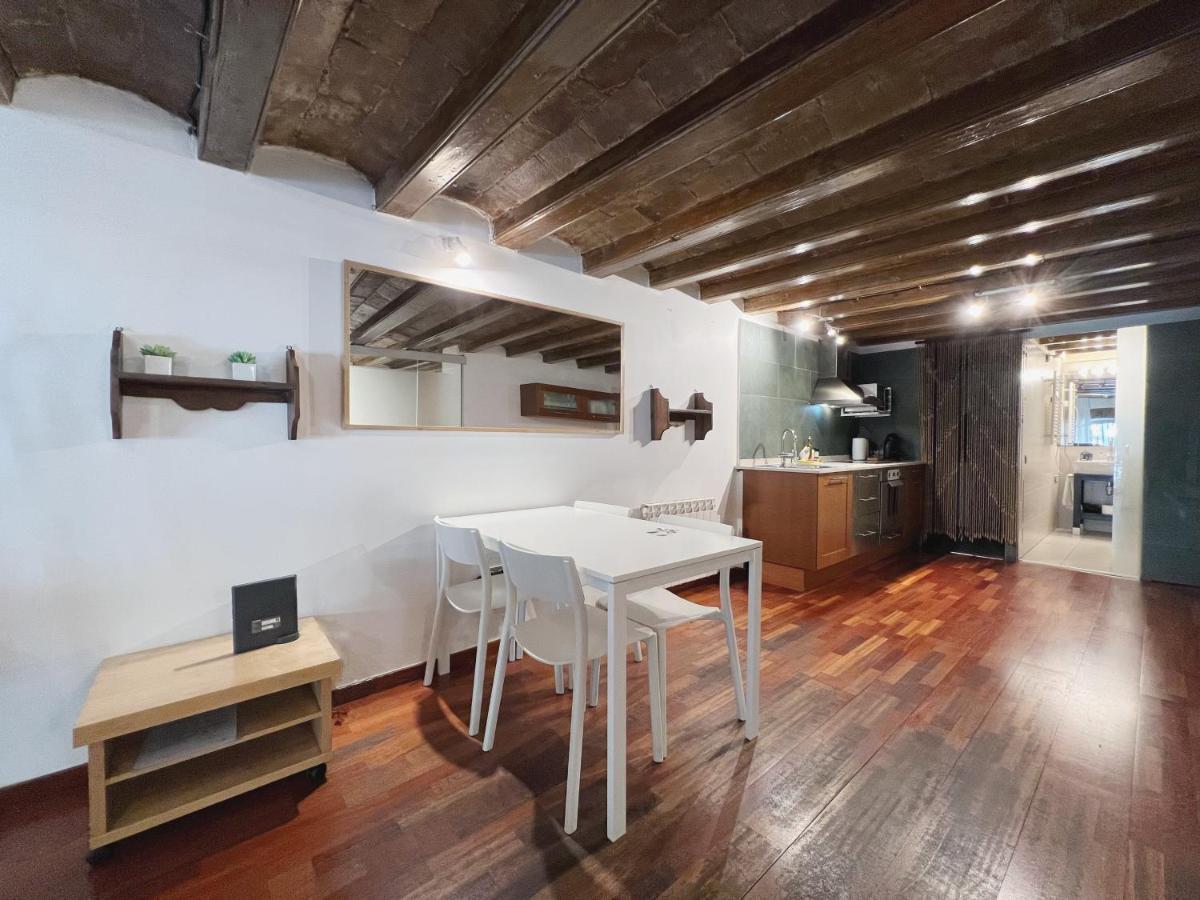 Stay U-Nique Apartments Placa Universitat Барселона Екстериор снимка